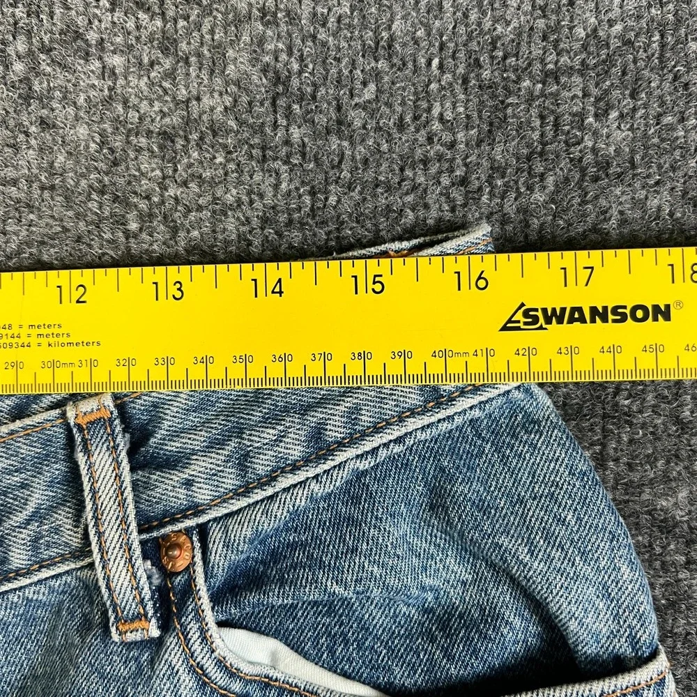 Levi's 550 Jeans Mens 32x32.5 Blue Denim Cotton Light Wash Mid Rise Straight Leg